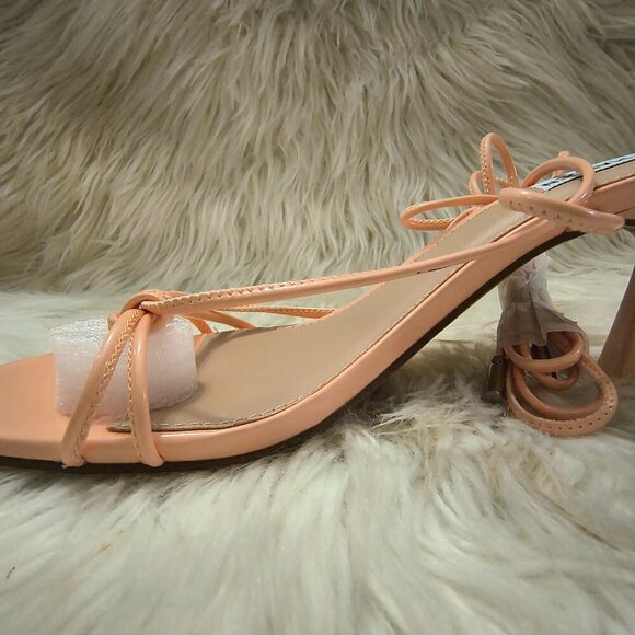 NIB Women's Steve Madden's Superb Org Patent = Size 9 Peach Coral - Picture 8 of 8